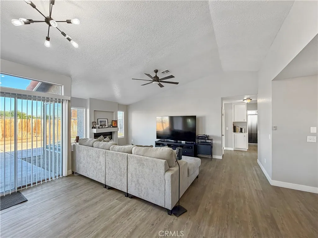 460 River Valley Ave, Blythe, California 92225 home-pic-5